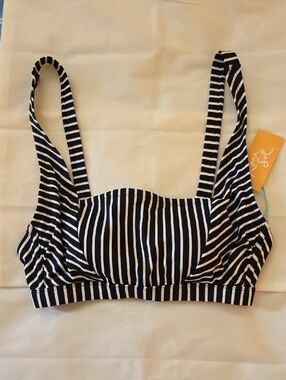 NWT Kona Sol Bralette Bikini Top Size D/DD